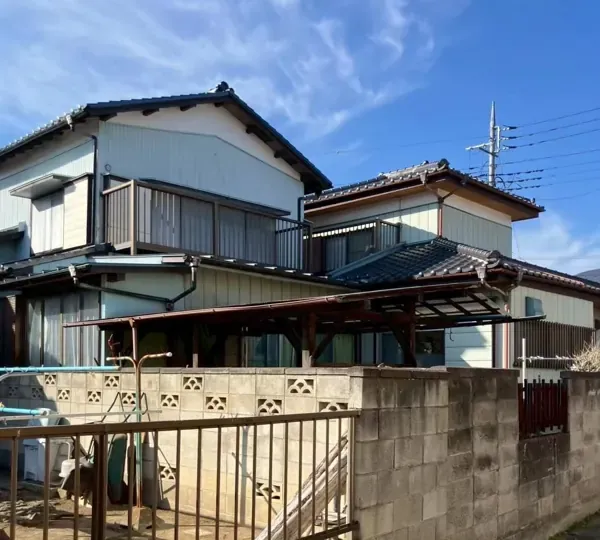 解体前の住宅（施工前）